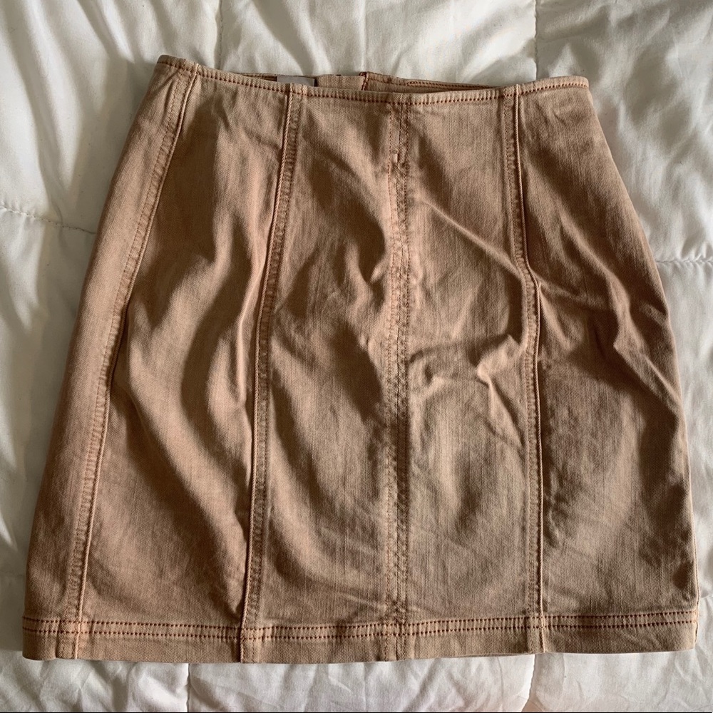 Light pink/ nude skirt - Picture 3 of 3